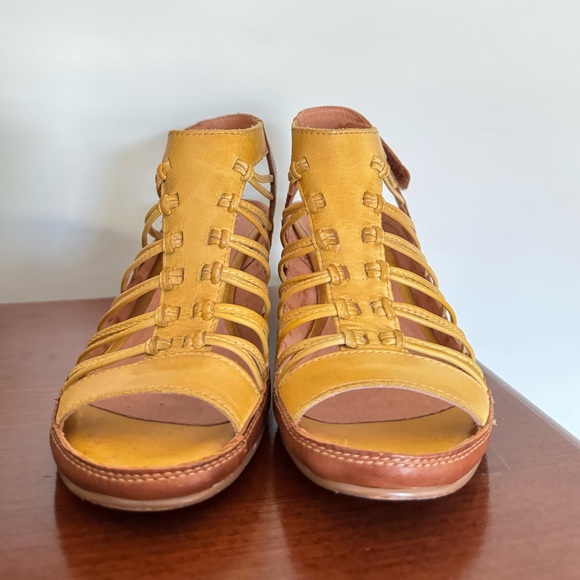 PIKOLINOS Brown and Yellow Sandals - Picture 3 of 8